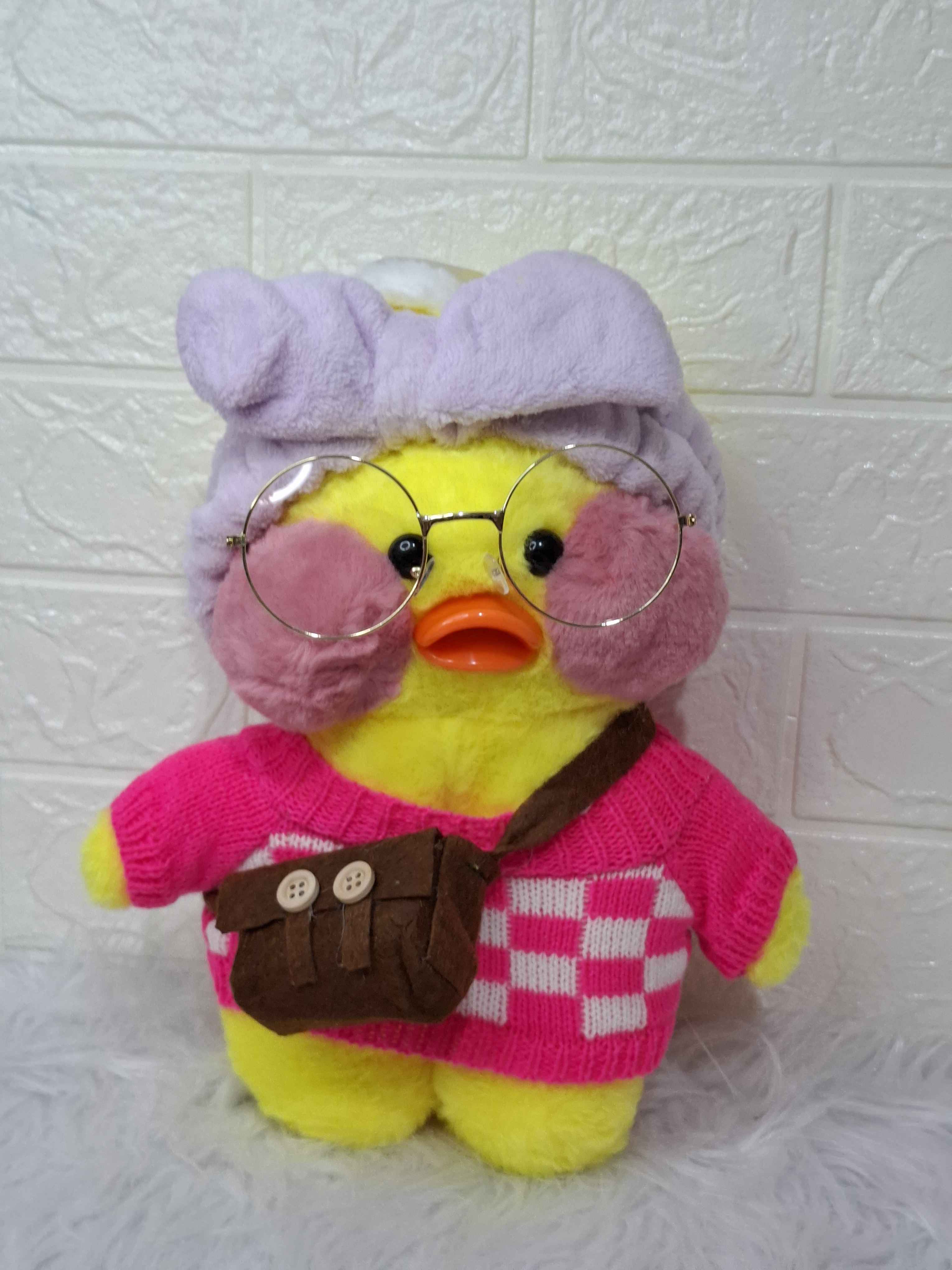 Teddy bear with cheeks